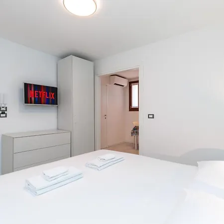 Appartement Accogliente Monolocale Veneziano1 Aria Condizionata, Vicino A Campus E Stazione