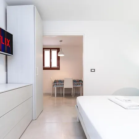 Accogliente Monolocale Veneziano1 Aria Condizionata, Vicino A Campus E Stazione